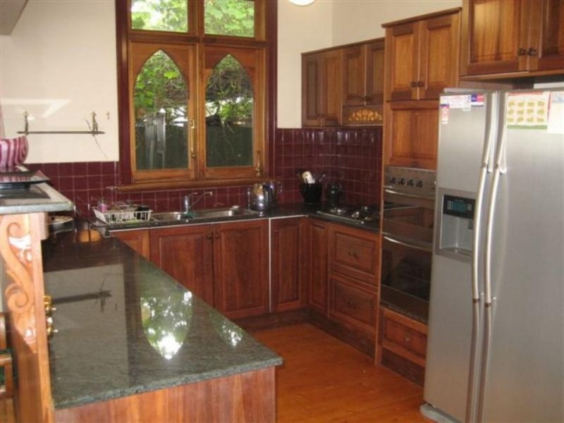 2 Vauxhall Road, Northcote VIC 3070