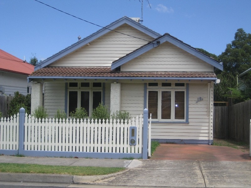 19 Carlisle Street, Preston VIC 3072