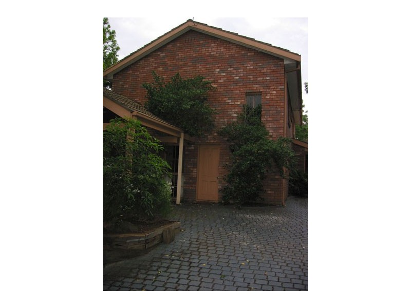 3/31 Elphin Gve, Hawthorn VIC 3122