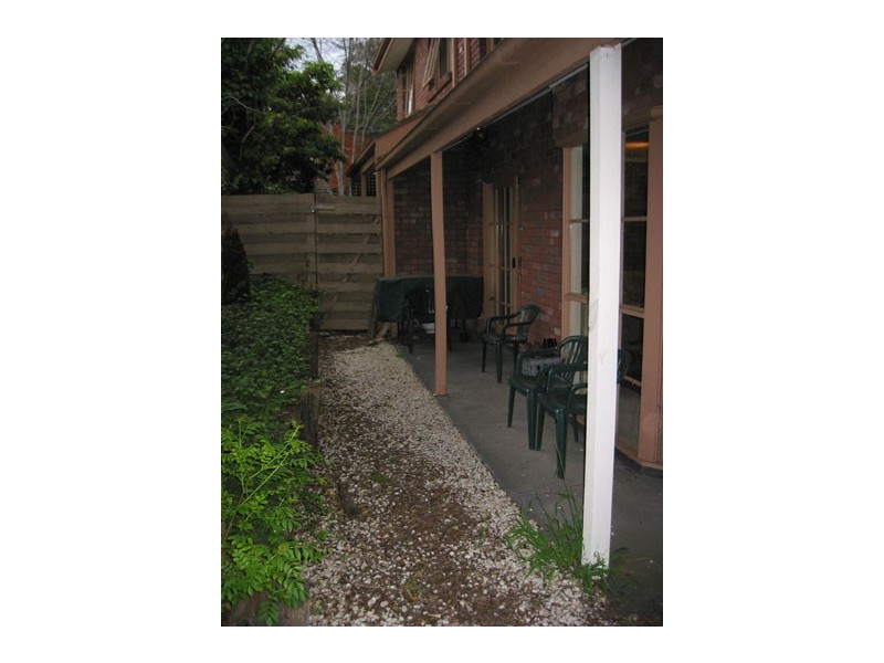 3/31 Elphin Gve, Hawthorn VIC 3122