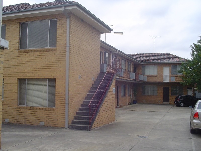 9/9 McCraken Avenue, Northcote VIC 3070