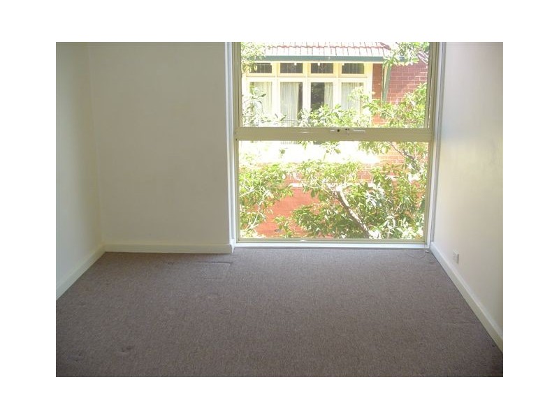 16/210 Clarke Street, Northcote VIC 3070