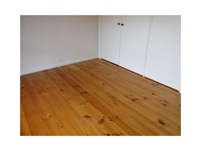 9 Tandara Avenue, Doncaster VIC 3108