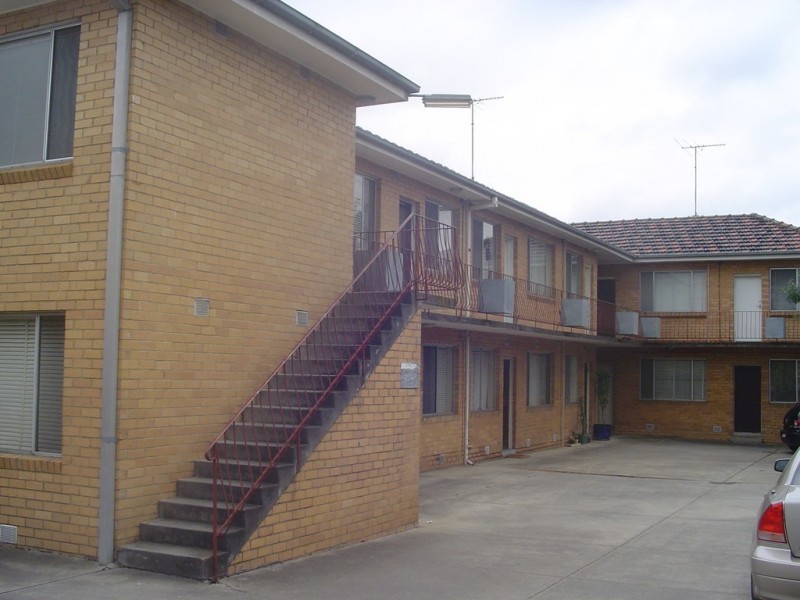 1/9 McCracken Avenue, Northcote VIC 3070