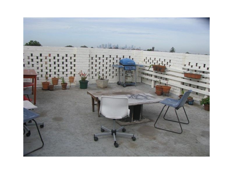 16/6 Francis Grove, Thornbury VIC 3071