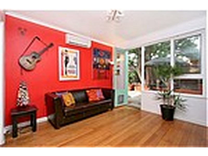 2/121 St Georges Road, Northcote VIC 3070
