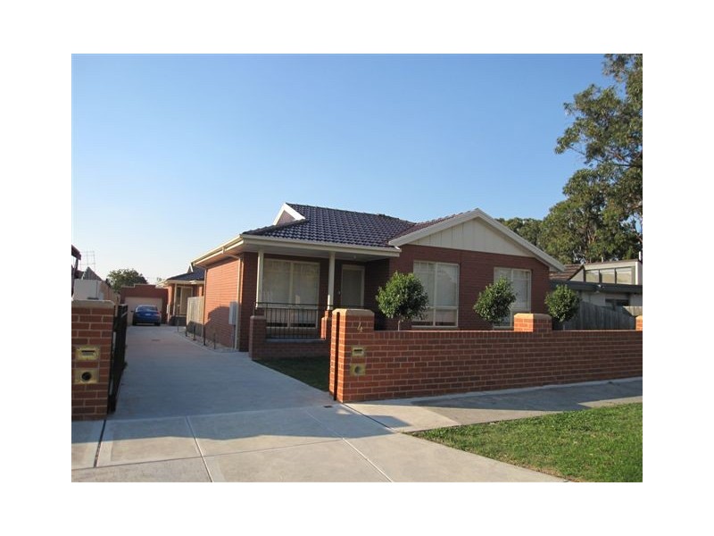 2/4 Josephine Grove, Preston VIC 3072