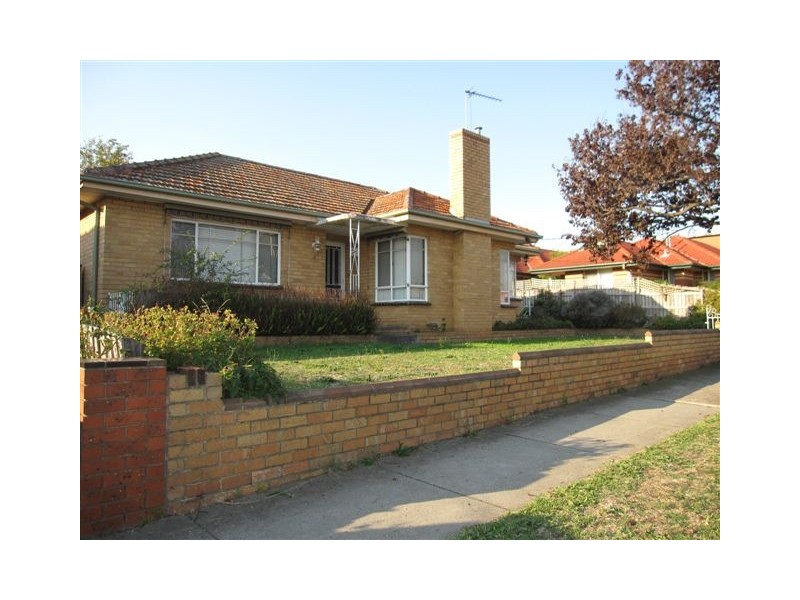 4 Henry Street, Reservoir VIC 3073