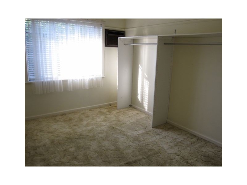 4 Henry Street, Reservoir VIC 3073