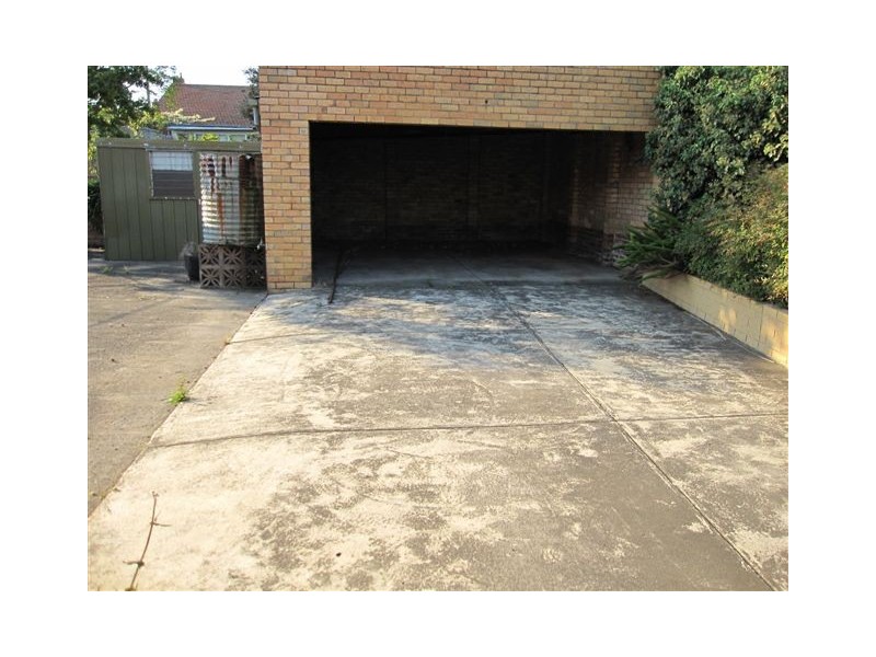 4 Henry Street, Reservoir VIC 3073