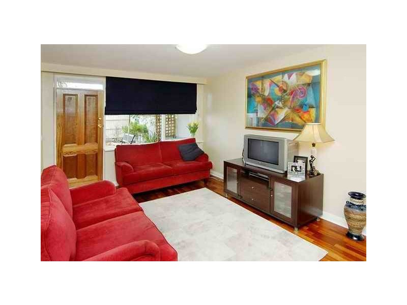 1/205 Station Street, Fairfield VIC 3078