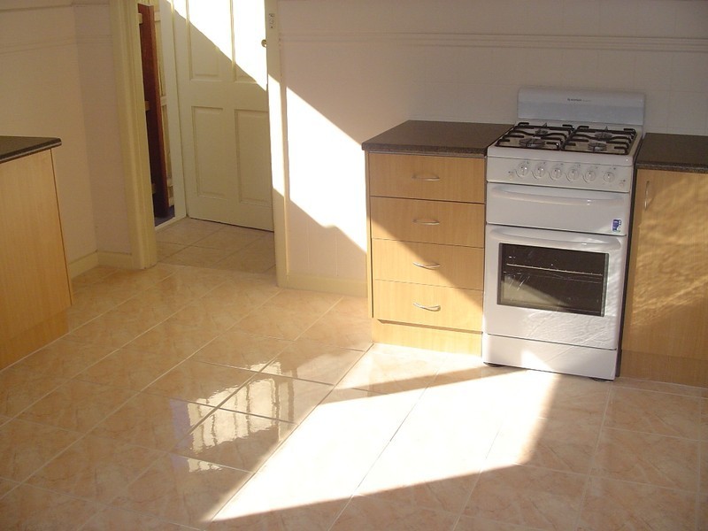 186 Purinuan Road, Reservoir VIC 3073