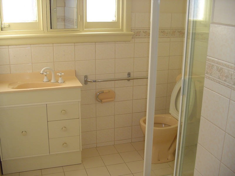 186 Purinuan Road, Reservoir VIC 3073