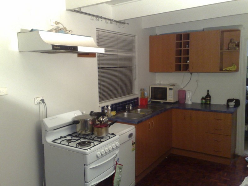 Rear 8 Bradford Avenue, Preston VIC 3072