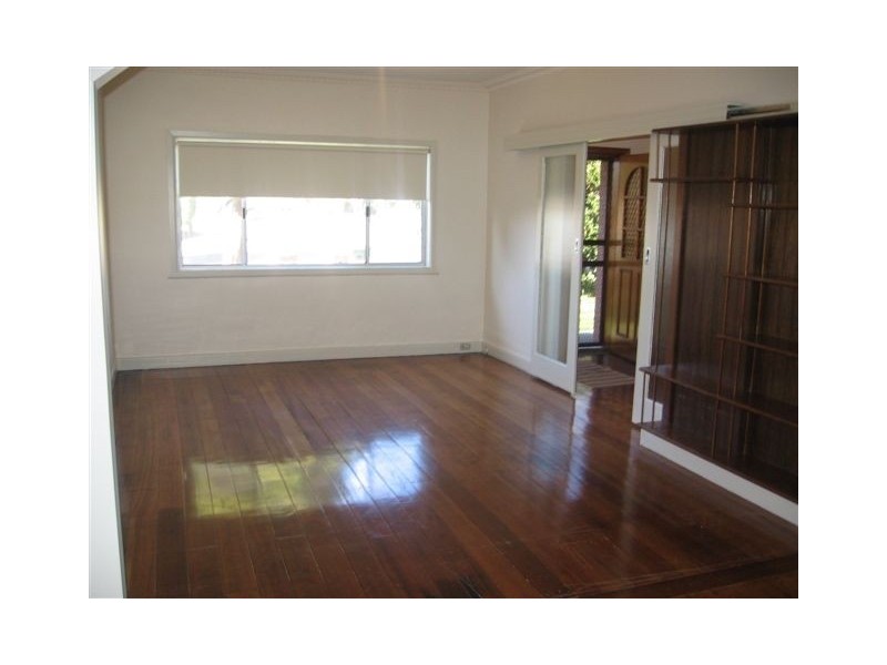 1 Shand Road, Reservoir VIC 3073
