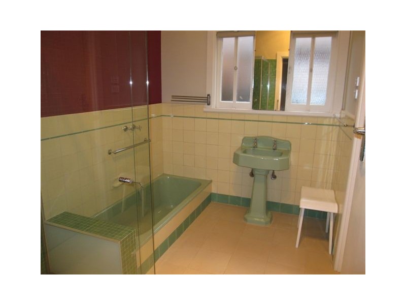 41 Bird Avenue, Northcote VIC 3070