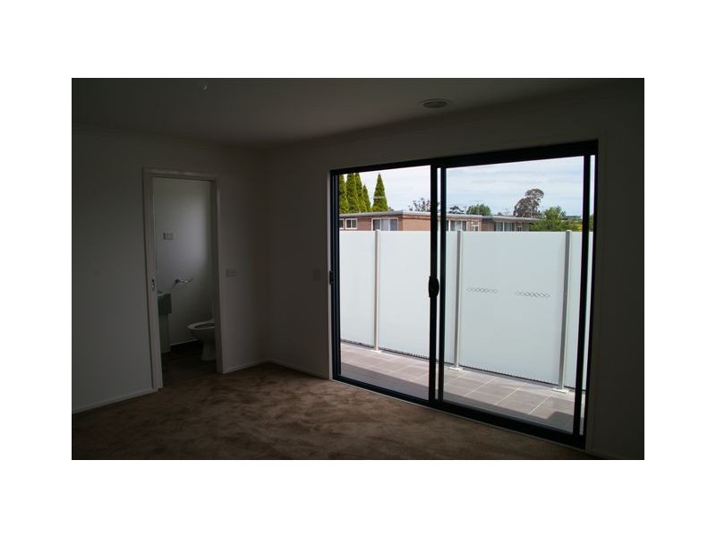 1/180 Westgarth Street, Northcote VIC 3070