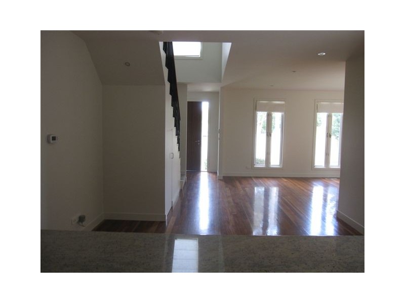 1/1-3 Hammond Street, Thornbury VIC 3071