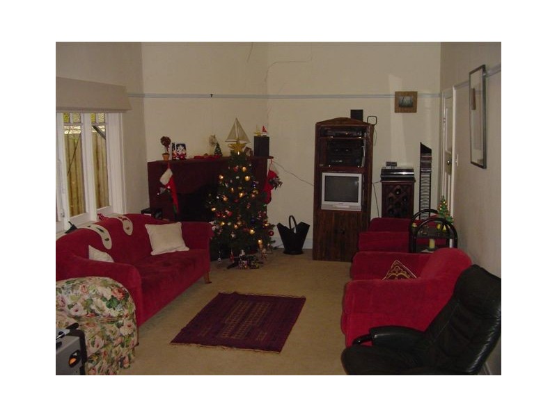 135 Normanby Ave, Thornbury VIC 3071