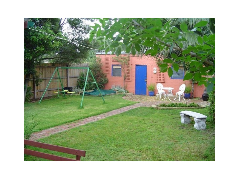 135 Normanby Ave, Thornbury VIC 3071