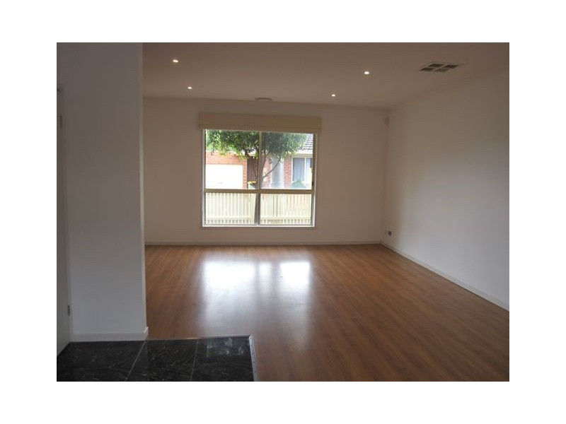 16 Opal Street, Preston VIC 3072