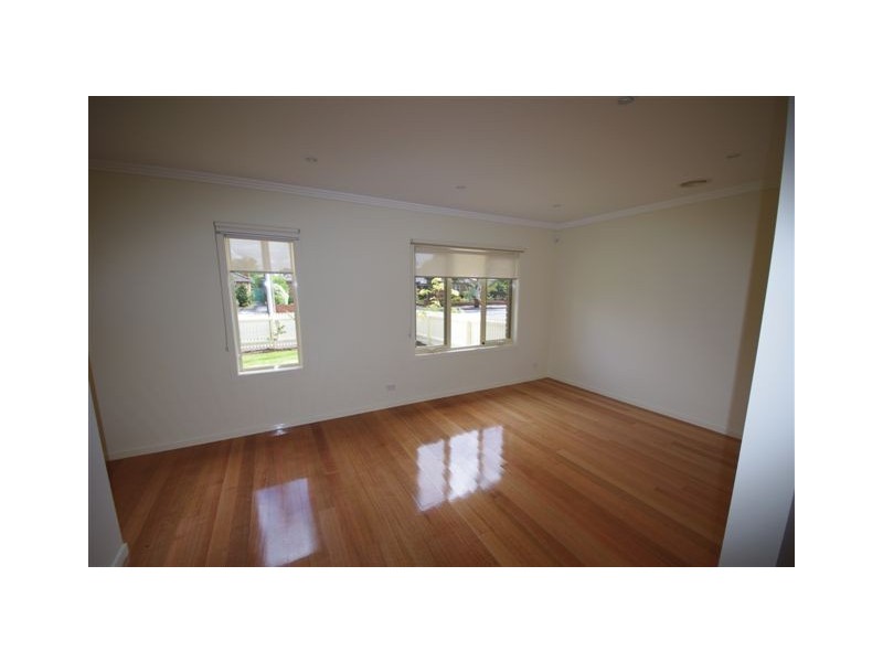 1/186 Darebin Road, Northcote VIC 3070
