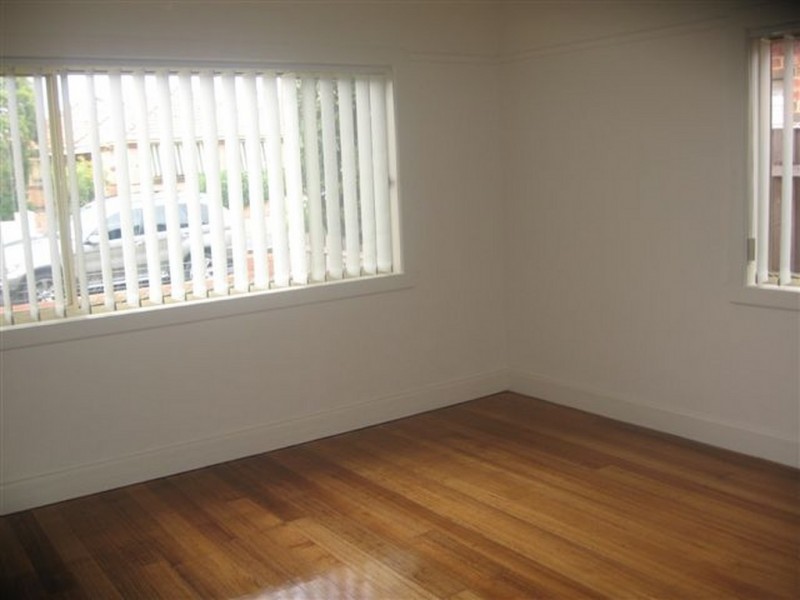 13 Bradley Avenue, Thornbury VIC 3071