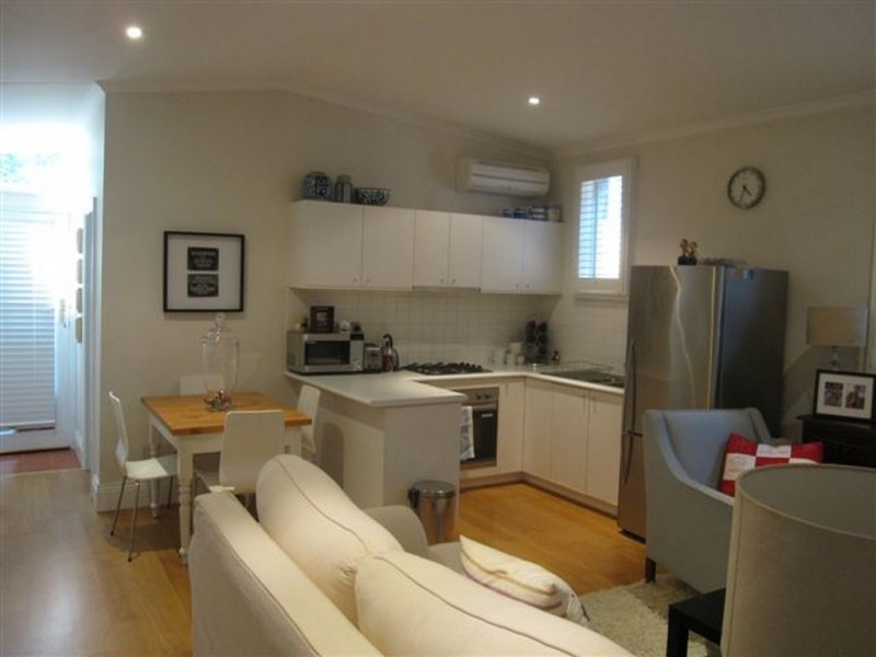 52 Carlisle Street, Preston VIC 3072