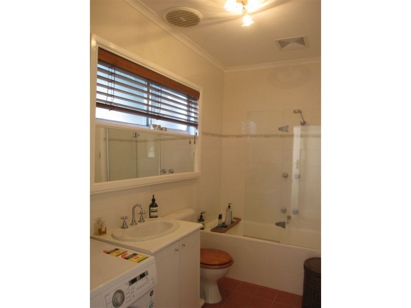 52 Carlisle Street, Preston VIC 3072