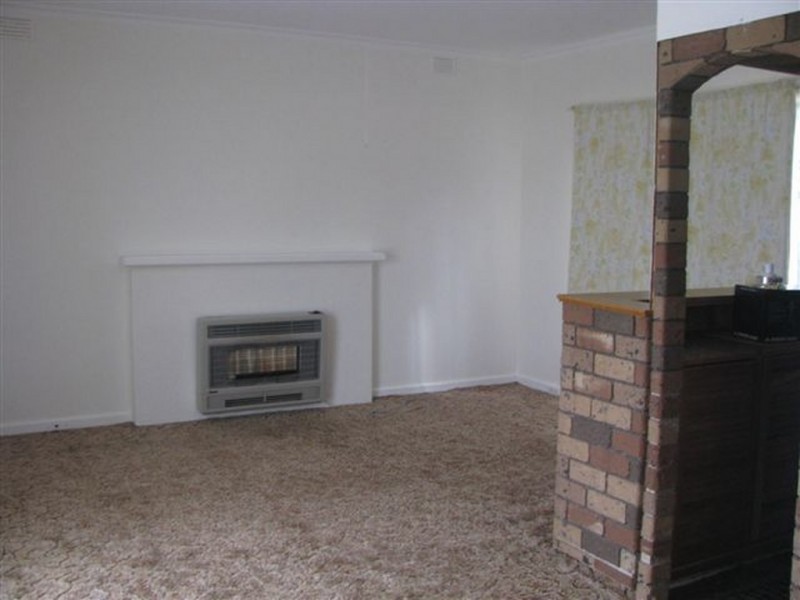 31 Dwyer Avenue, Reservoir VIC 3073