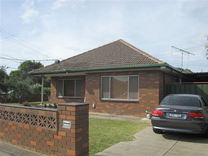 22 Sturdee Street, Reservoir VIC 3073