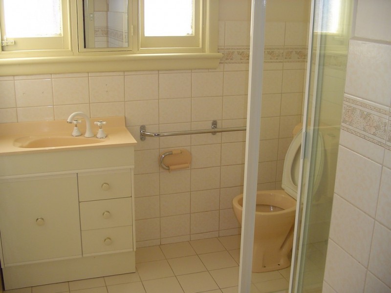 186 Purinuan Road, Reservoir VIC 3073