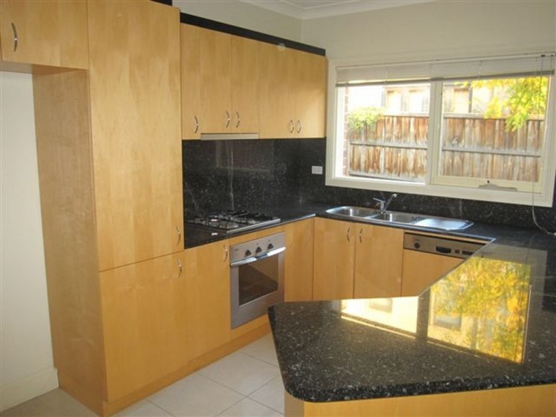 2/8 Coate Avenue, Alphington VIC 3078