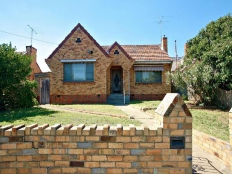 12 Sparks Avenue, Fairfield VIC 3078