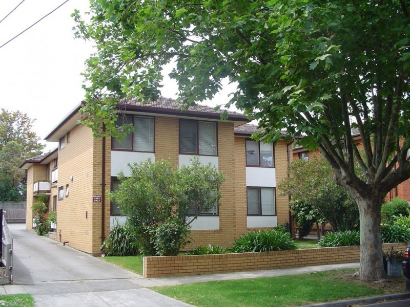 8/13 Christmas Street, Northcote VIC 3070