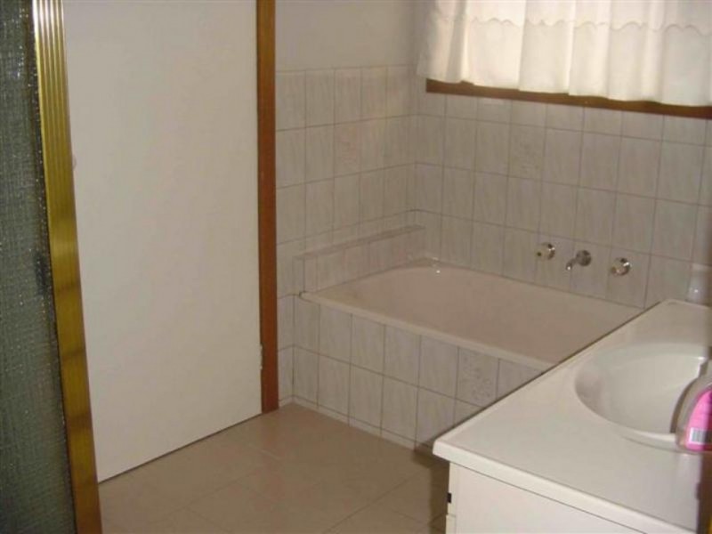 1/48 Northernhay Street, Reservoir VIC 3073