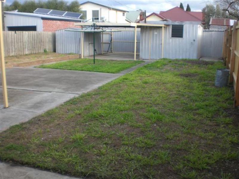 113 Normanby Avenue, Thornbury VIC 3071