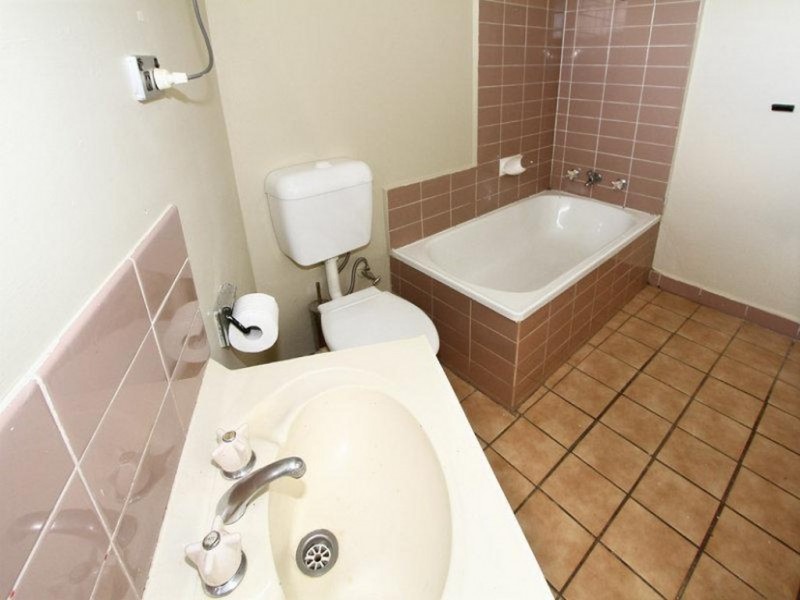 4/23a Becket Street South, Glenroy VIC 3046