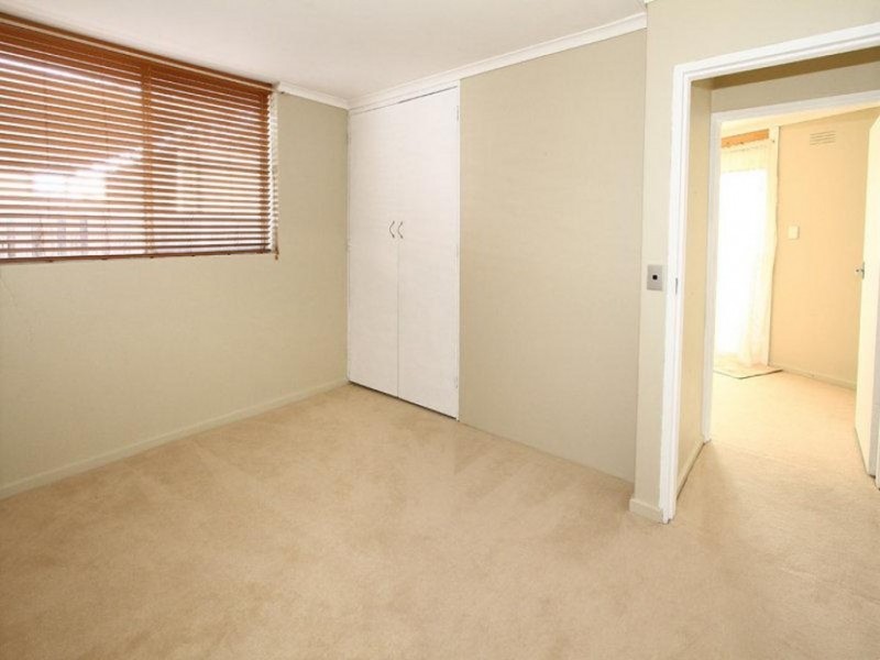 4/23a Becket Street South, Glenroy VIC 3046