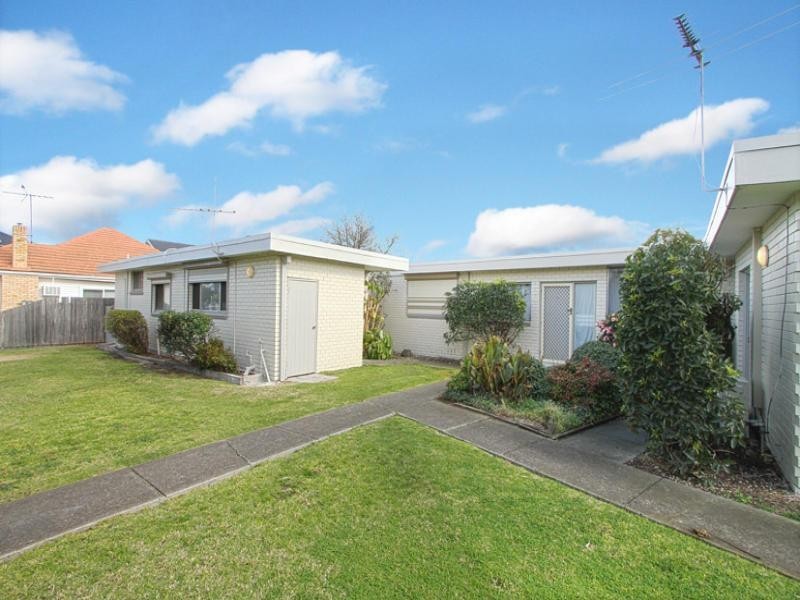 4/23a Becket Street South, Glenroy VIC 3046