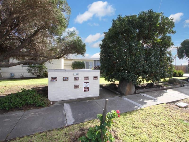 4/23a Becket Street South, Glenroy VIC 3046