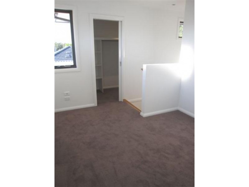 2/72 Leamington Street, Reservoir VIC 3073