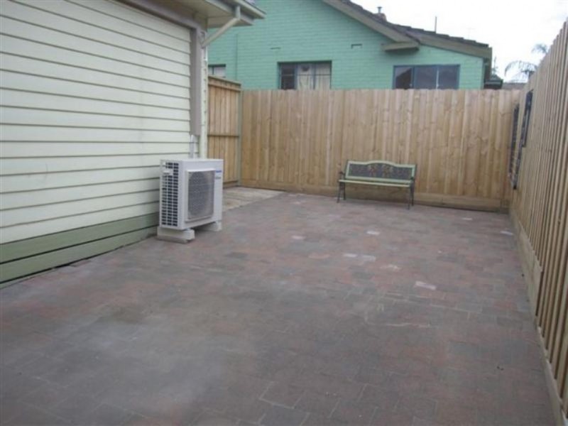 1/198 Spring Street, Reservoir VIC 3073