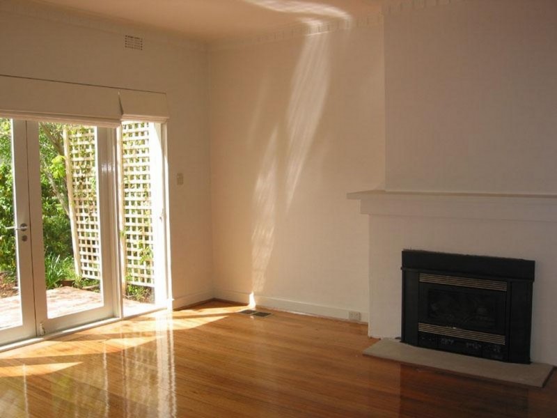 10 Clendon Court, Toorak VIC 3142