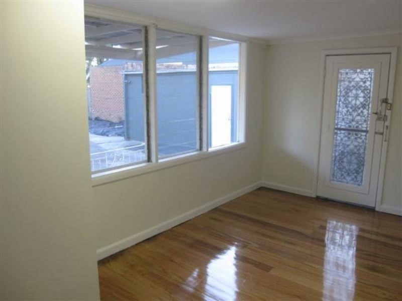 45 Lloyd Avenue, Reservoir VIC 3073