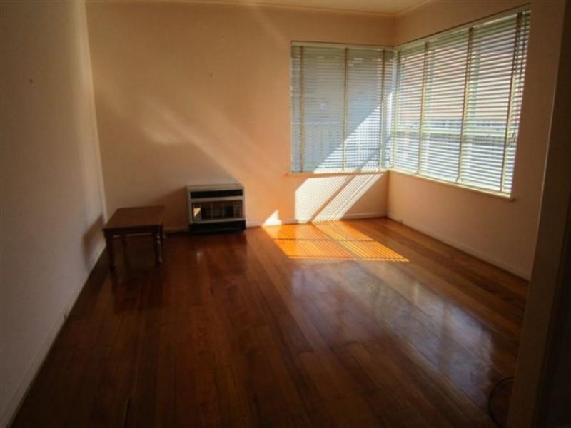 2/51 Woolton Ave, Thornbury VIC 3071