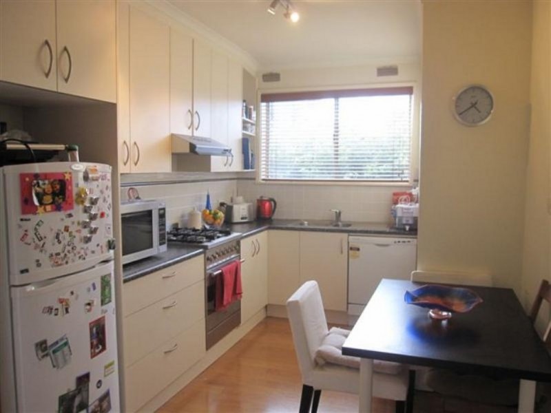 4/30 Edmund Street, Clifton Hill VIC 3068