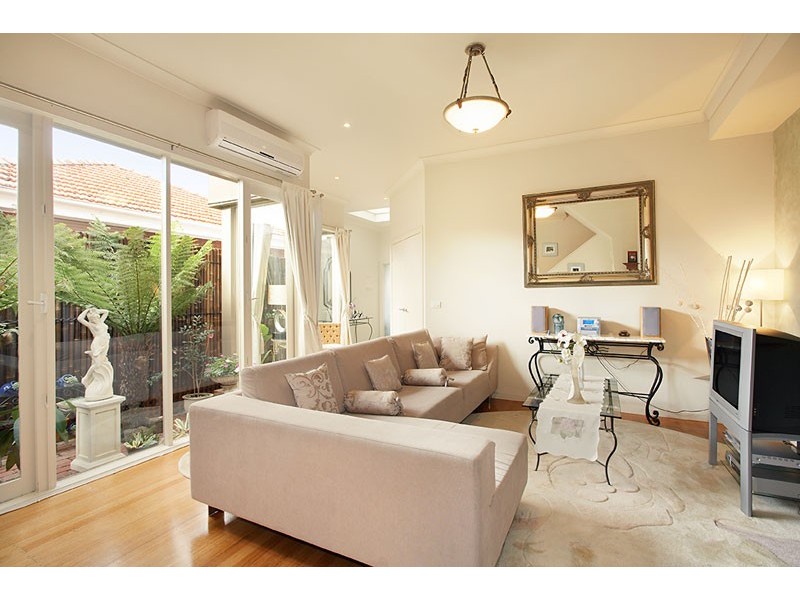 107b Collins Street, Thornbury VIC 3071