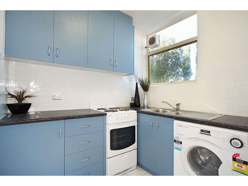 12/210 Clarke  Street, Northcote VIC 3070