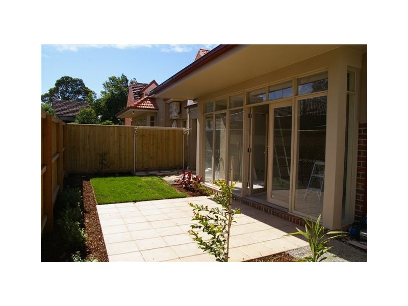 3/64 St Elmo Road, Ivanhoe VIC 3079